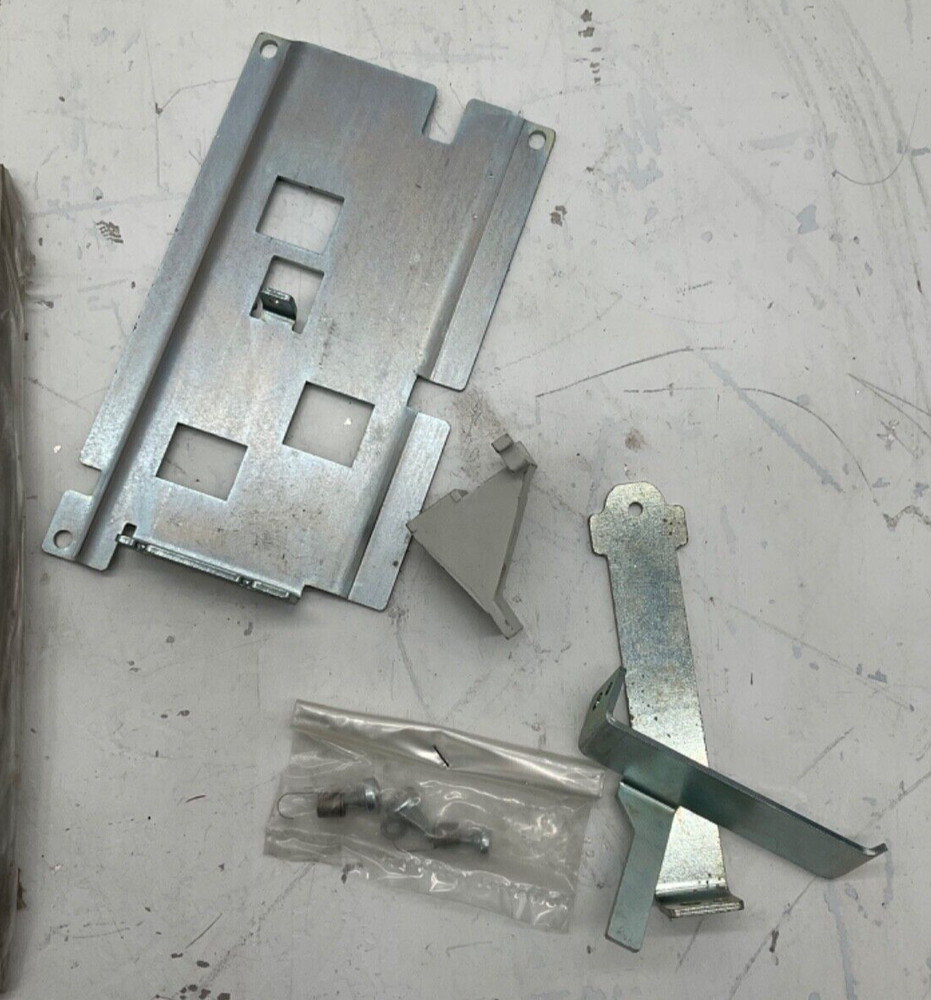 NEW ABB 1SDA073896R1 SUPPORT MECHANICAL INTERLOCK TYPE A FOR FIXED PART E1.2