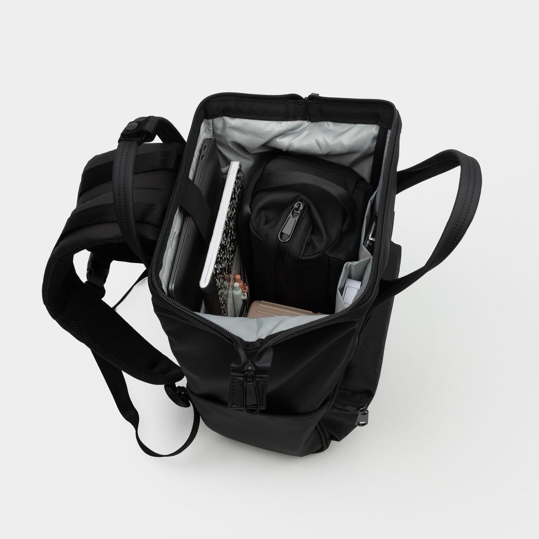 Portland Gear Cascade Backpack Compact Black 13.5 Liters NWT