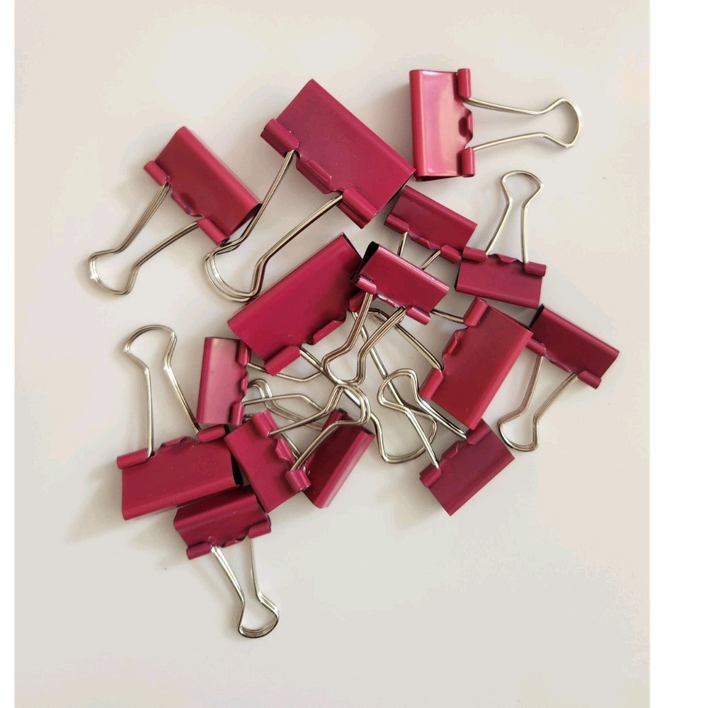 15pc Magenta Binder Clips
