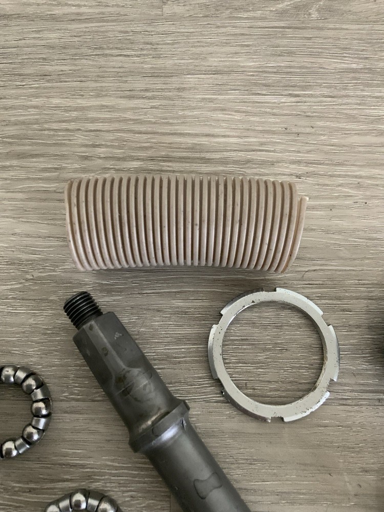 CAMPAGNOLO RECORD / GALLI BOTTOM BRACKET 68-124 MM BRITISH THREADED