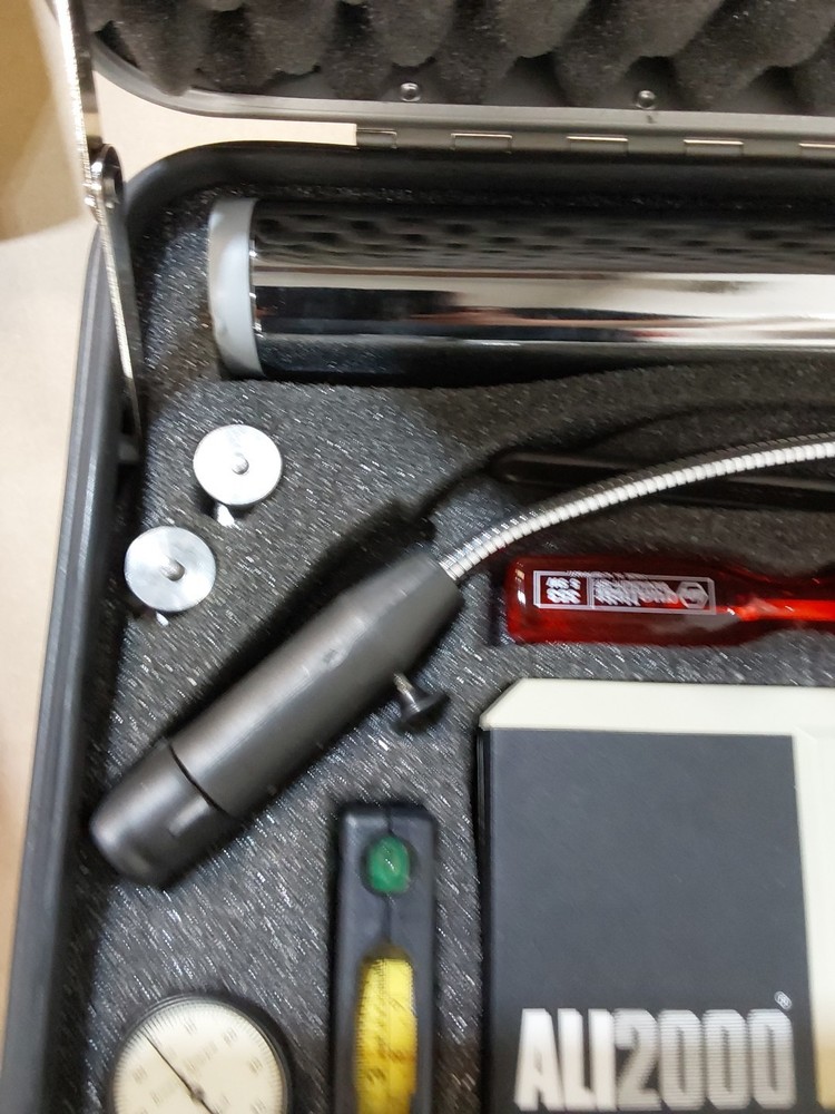 ALI 2000 MACHINE SHAFT ALIGNMENT TOOL