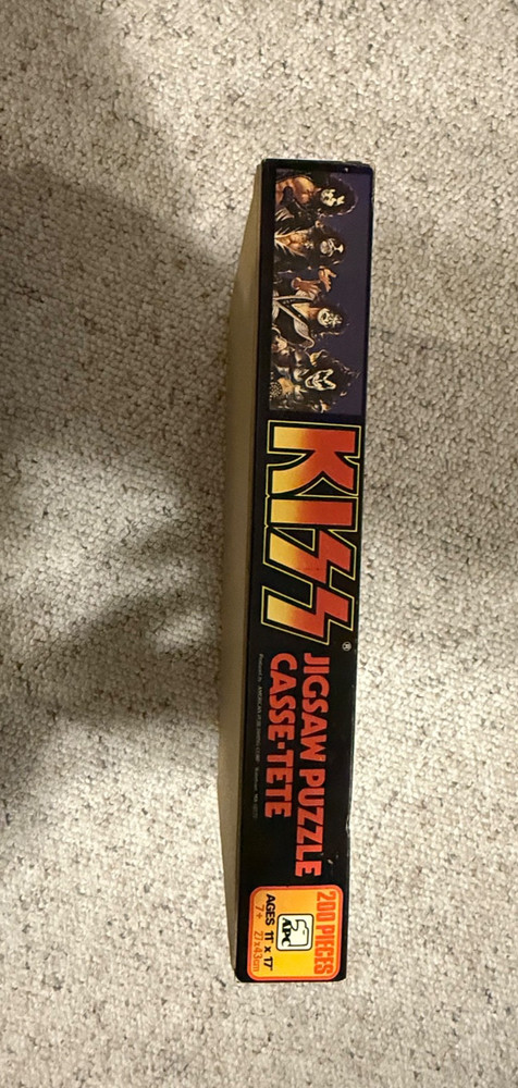 Kiss Puzzles