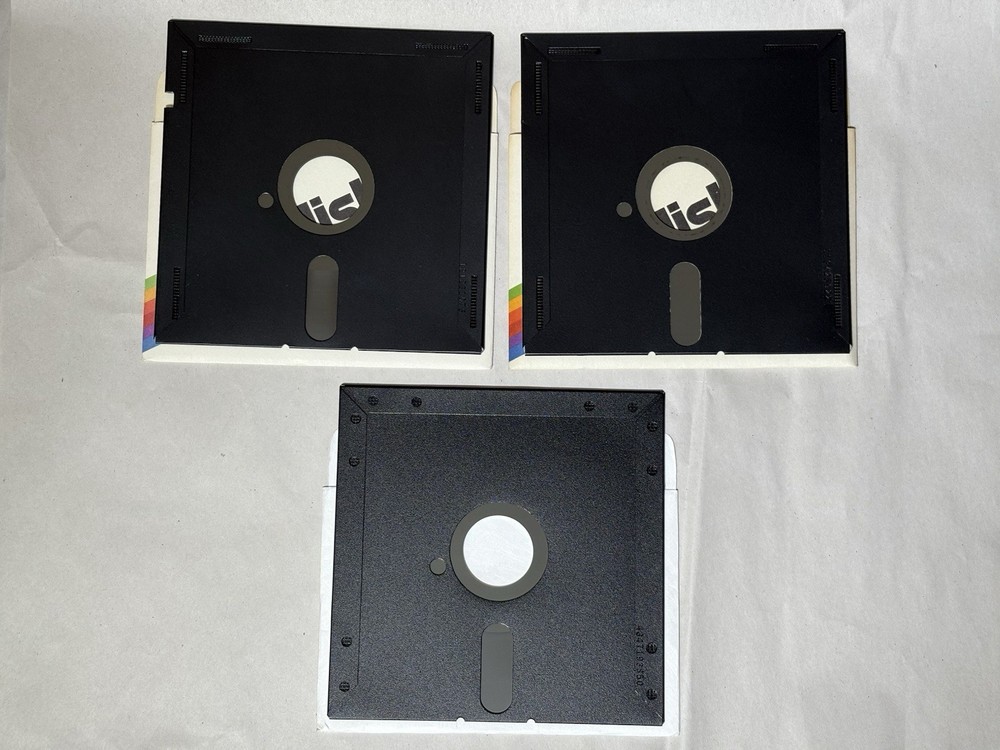 Vintage Apple II DOS 3.3 Diskware Set – System Master + BASICs – w/ Sleeves