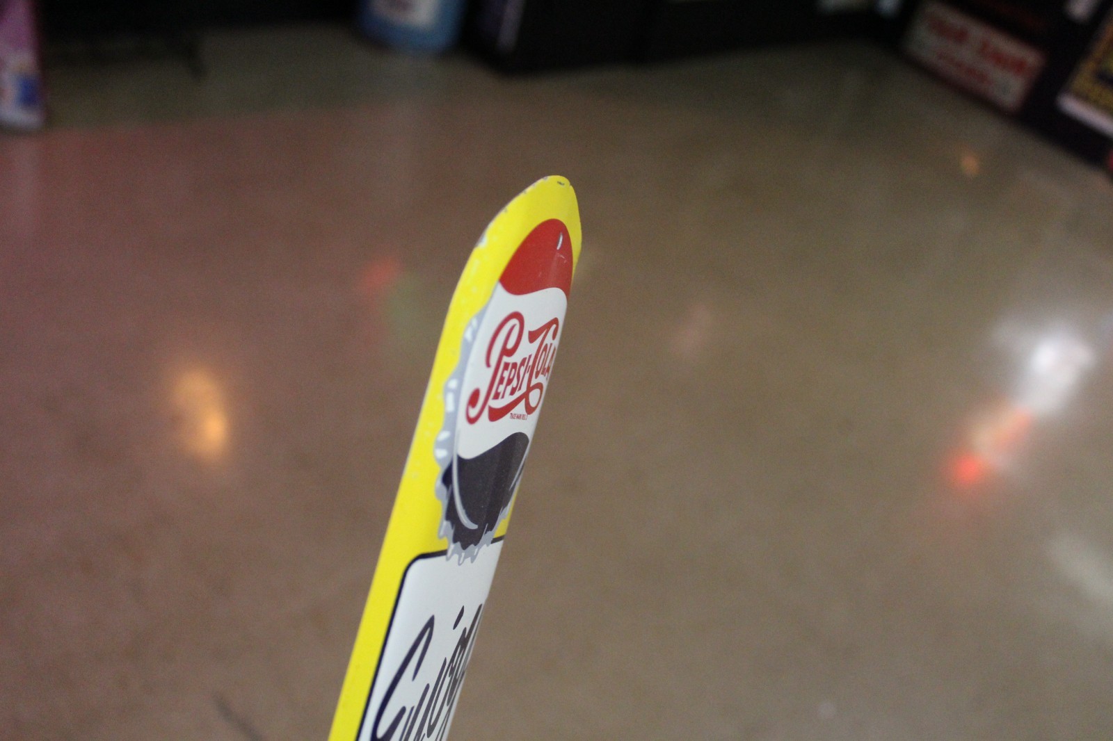 SCARCE 1954 ENJOY A PEPSI COLA STAMPED PAINTED METAL DOOR SIGN SODA BOTTLE CAP