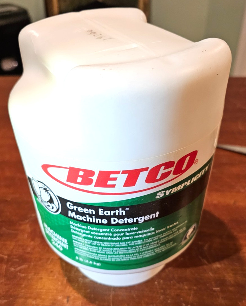 Betco Symplicity Green Earth Machine Detergent 8 lbs