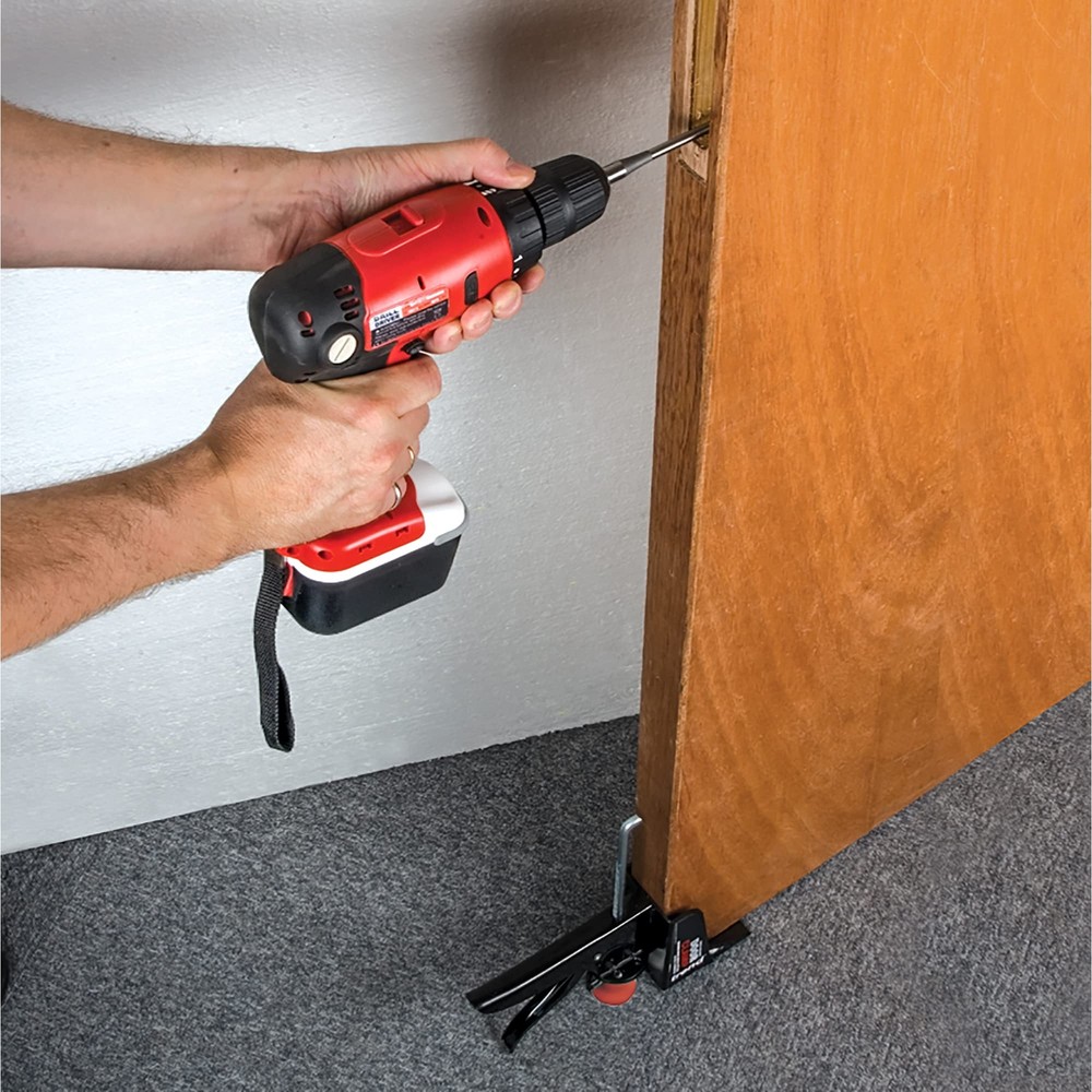 Quick Release Door Clamp Stand For Efficient Door Installation And Maintenance D