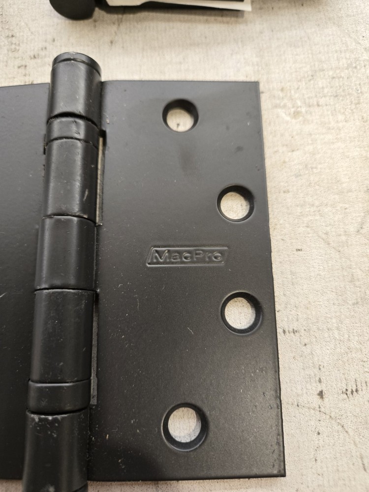 MACPro Commercial Hinges 4.5x4.5 BLK, 21 Pc
