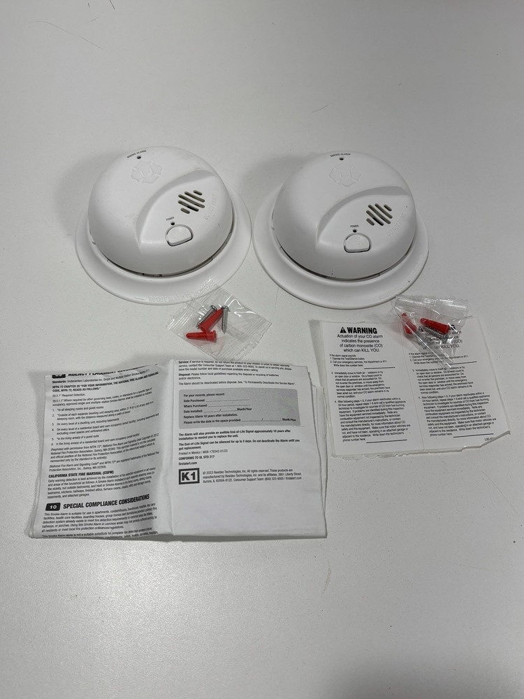 BRK 1 Pair PACK FIRST ALERT SMI110 SMOKE ALARM BATTERY POWERED