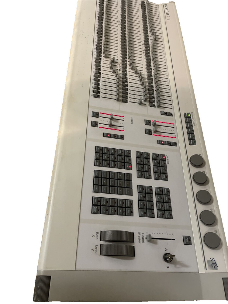 ETC ELECTRONIC THEATRE LIGHT CONTROL INSIGHT 3 CONSOLE STAGE LIGHTING CONTROLLER
