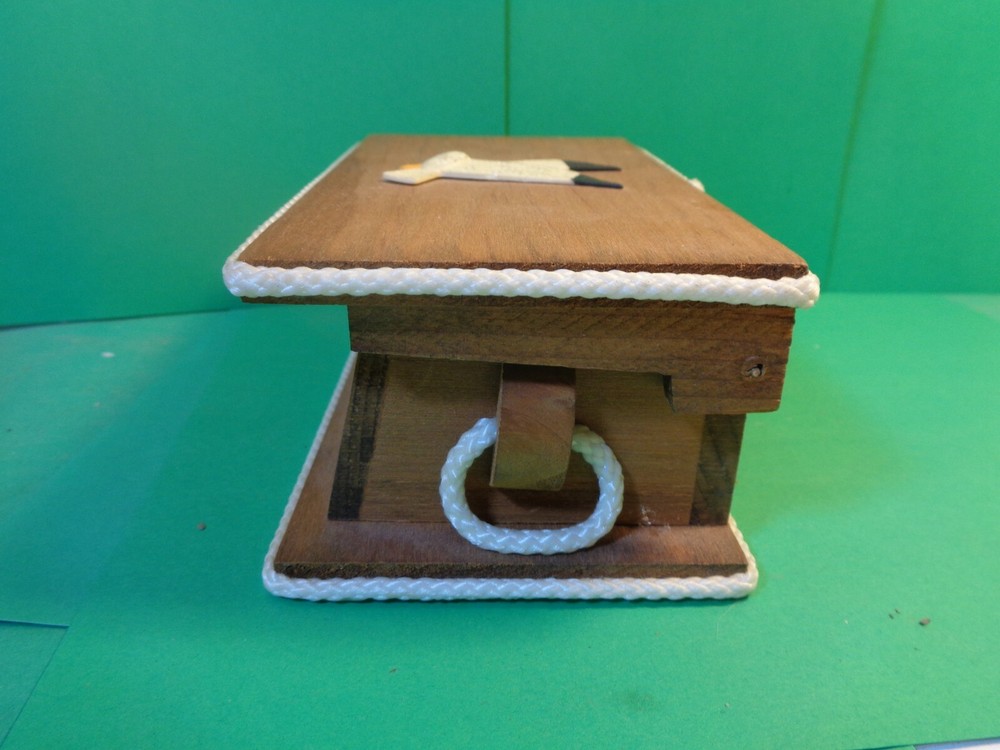 Flying Seagull Wooden Trinket Box, Nautical Pattern (Used/EUC)