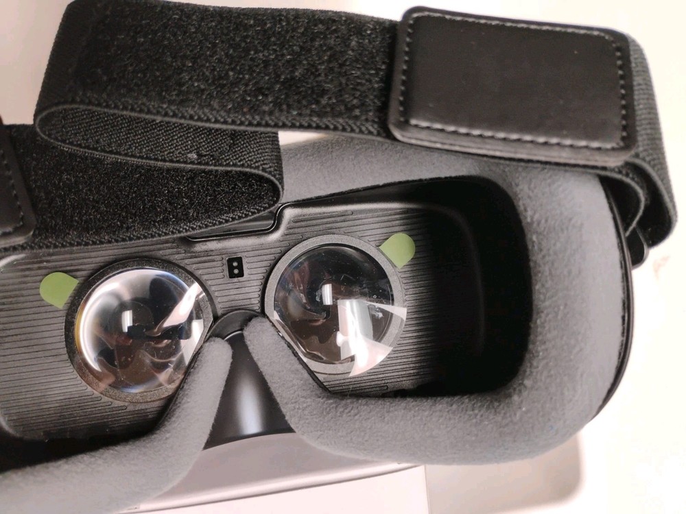 Samsung Gear VR Oculus Black Smartphone Virtual Reality Headset