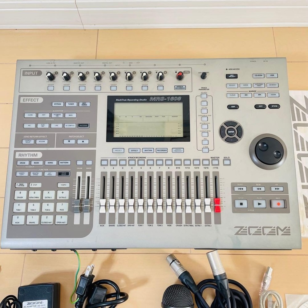 Zoom MRS-1608 Multi-Track Recorder working from japan