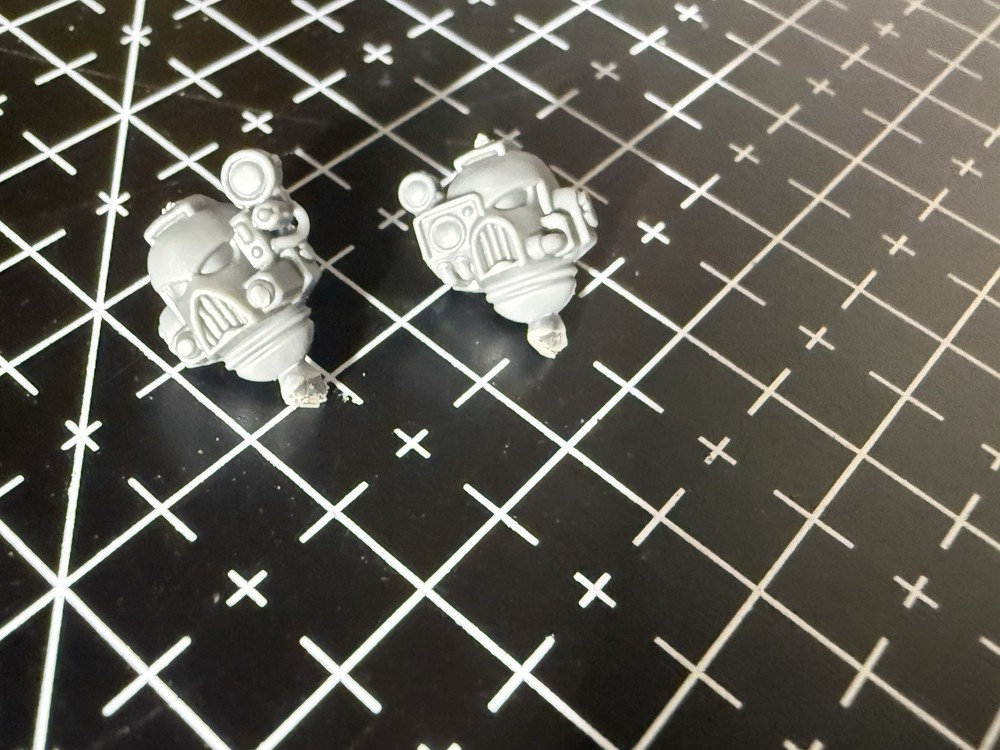 Warhammer 40k Space Marine Bits Devastator Targeter Helmet Heads Set #D3