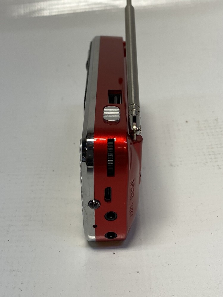 Sunflash Z-135 Multi-Functional Wireless Radio Speaker Bluetooth USB Red