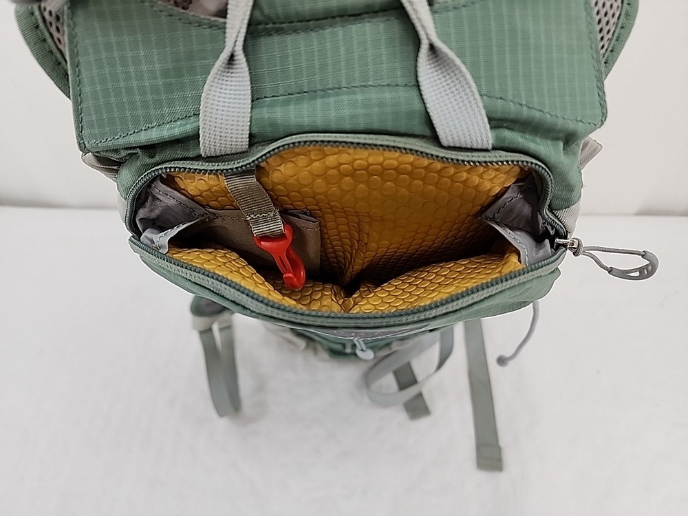 Osprey Verve 4 Hydration Backpack Green HydraLock Hiking Biking Pack Adjustable