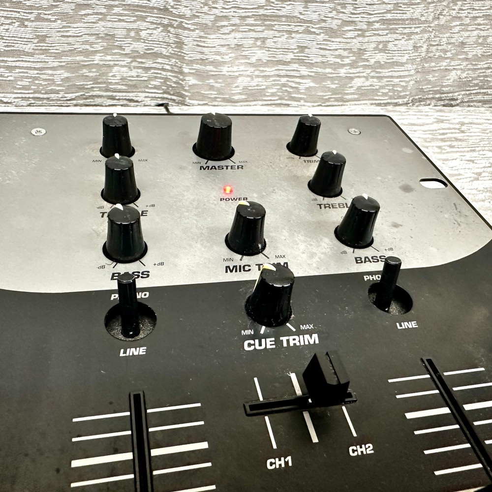 Numark DM950 DJ Mixer Phono Preamp w/Power Adapter