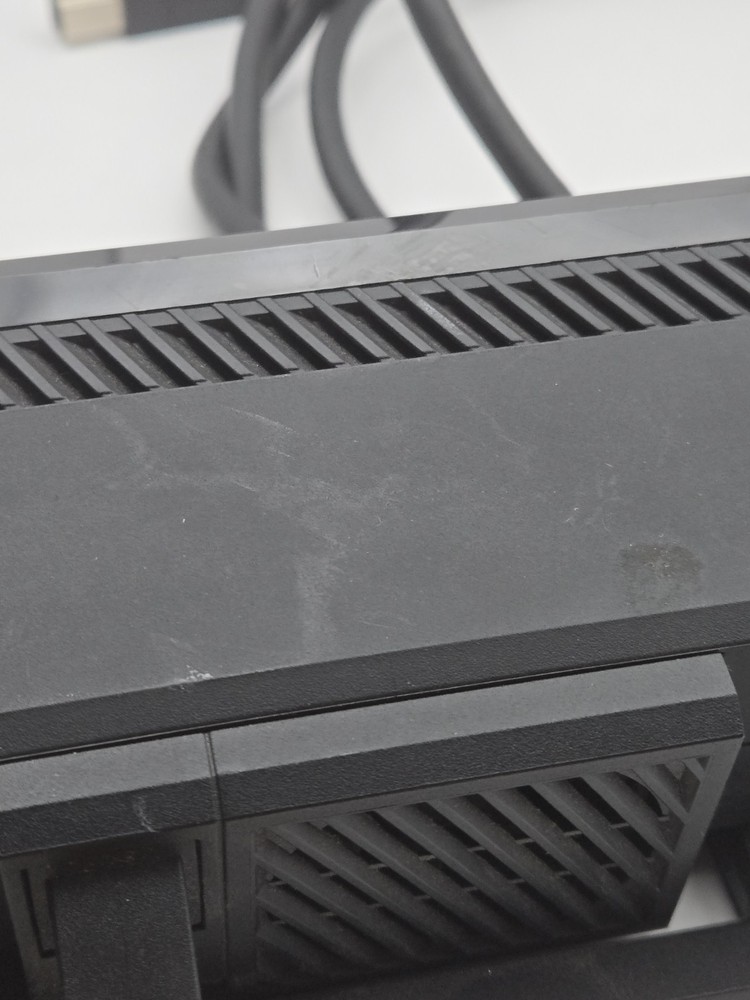 Microsoft Xbox One Kinect Camera Motion Sensor Bar Model 1520 (UNTESTED) SEE PIC