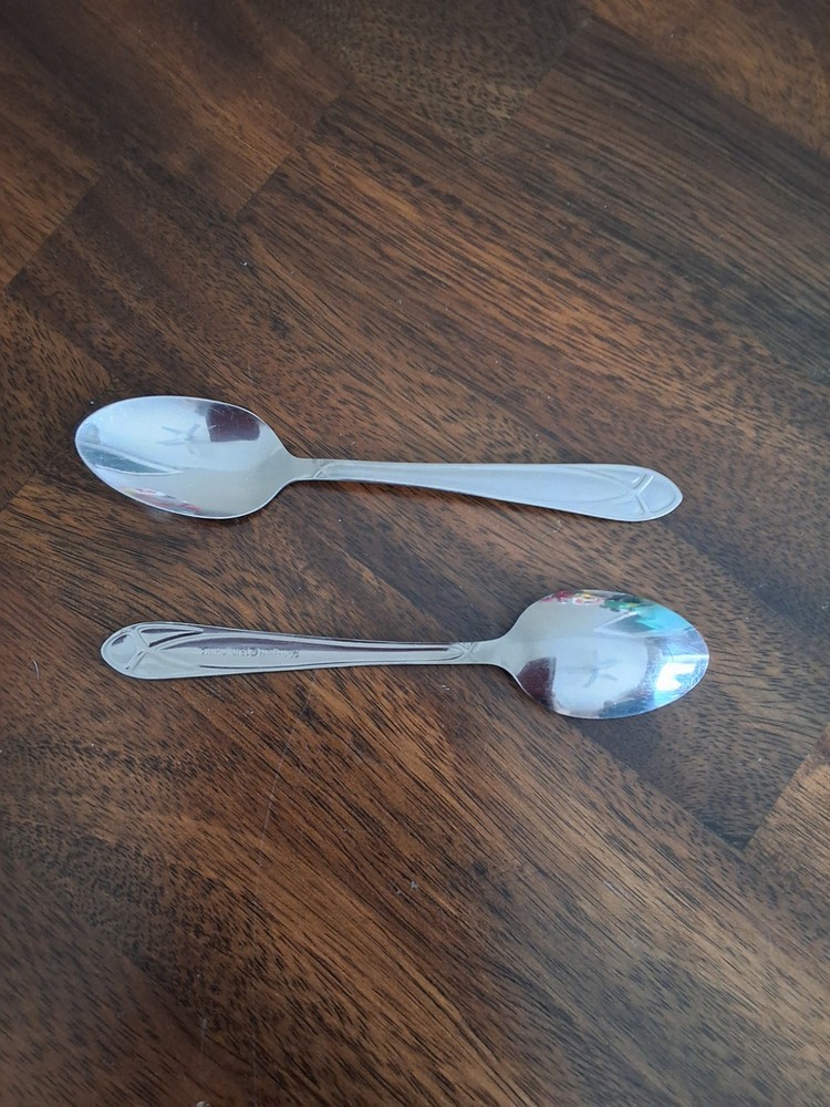 Pflatzgraff Flatware With Mirage Frost Pattern. Set Includes 10 Pieces Total.