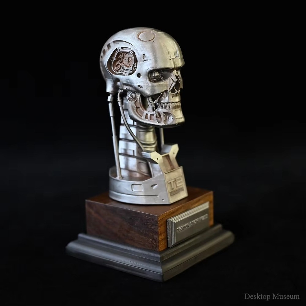 Office Desk Skull Ornament
