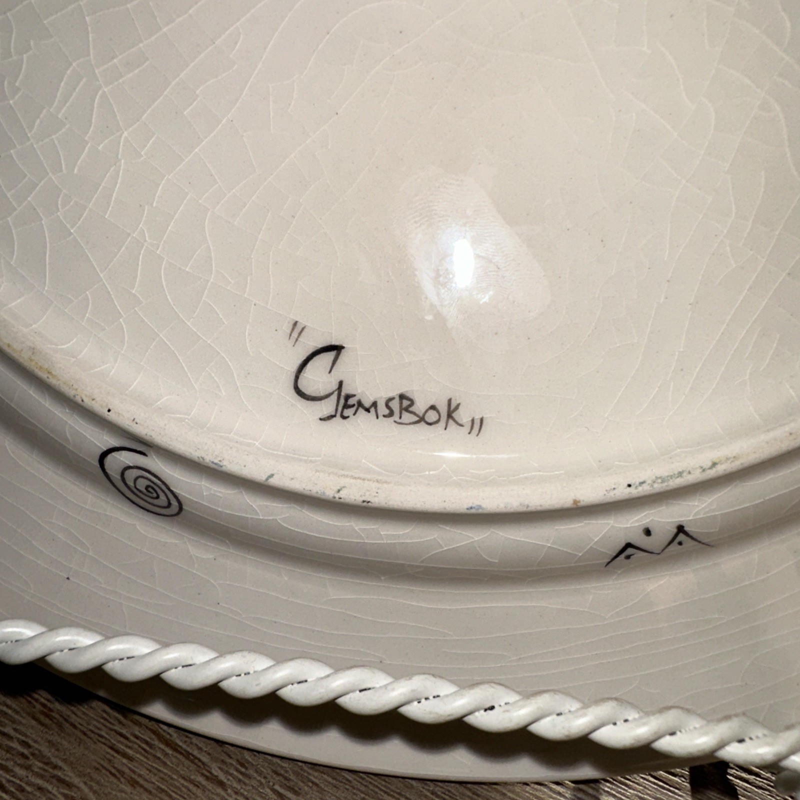 Penzo Zimbabwe Hand Painted 12.25 In Plate Gembok Signed 2008