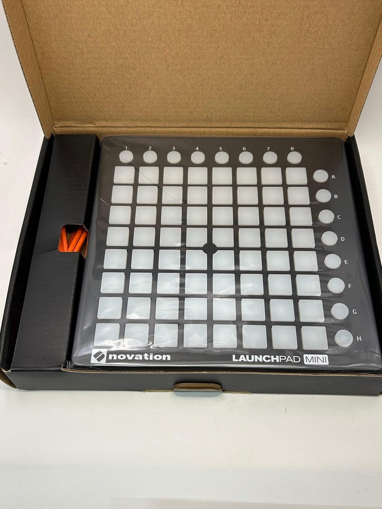 Novation Launchpad Mini MK2 Black DJ Controller MIDI Pad - Open Box
