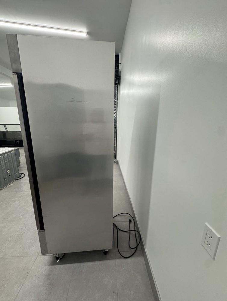 True T-23-HC Refrigerator