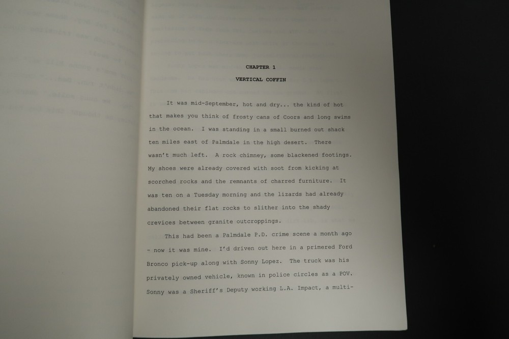 Vertical Coffin Original Book Script Stephen J. Cannell Studios Collection 2003