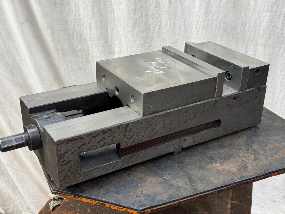 Chick 6" ANGLOCK Precision Machinist Machine Milling Vise 22A