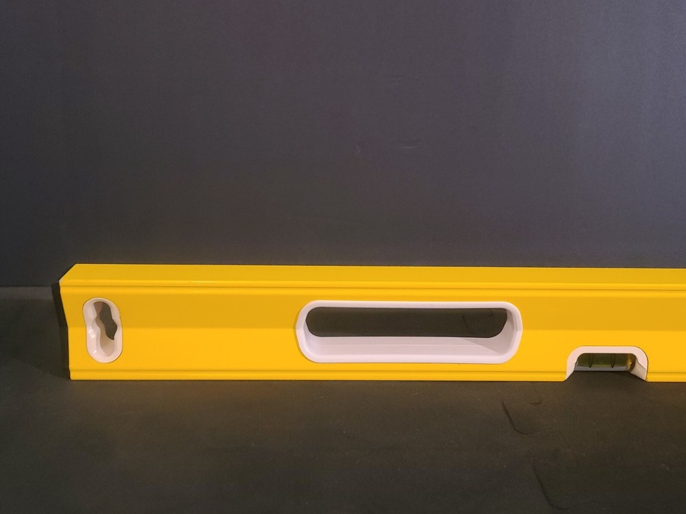 24 INCH LEVEL EMPIRE TITAN USA