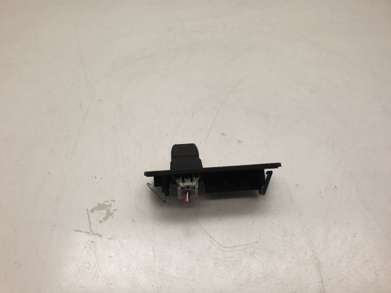 14-16 TOYOTA COROLLA REAR VIEW DECKLID MOUNTED CAMERA / PROJECTOR ASSEMBLY