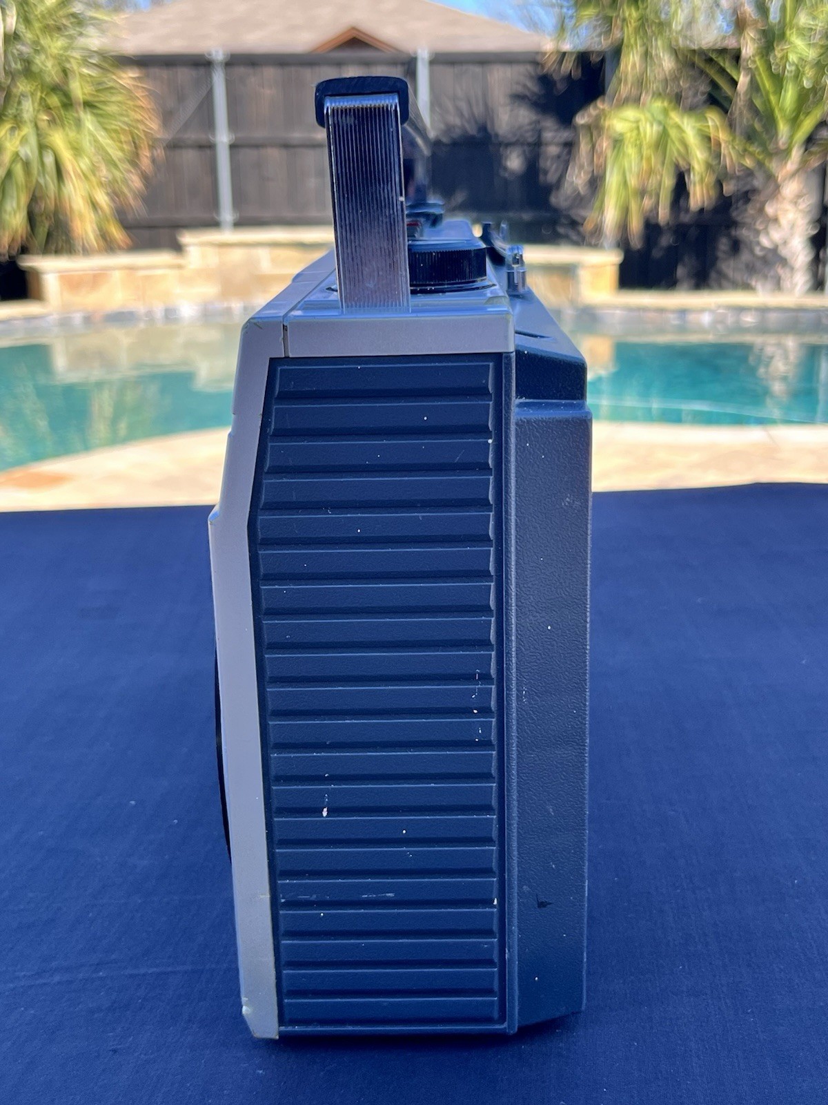 VINTAGE 1980’s Sanyo M-W1 AM/ FM Dual Band Stereo Cassette Radio Boombox Works