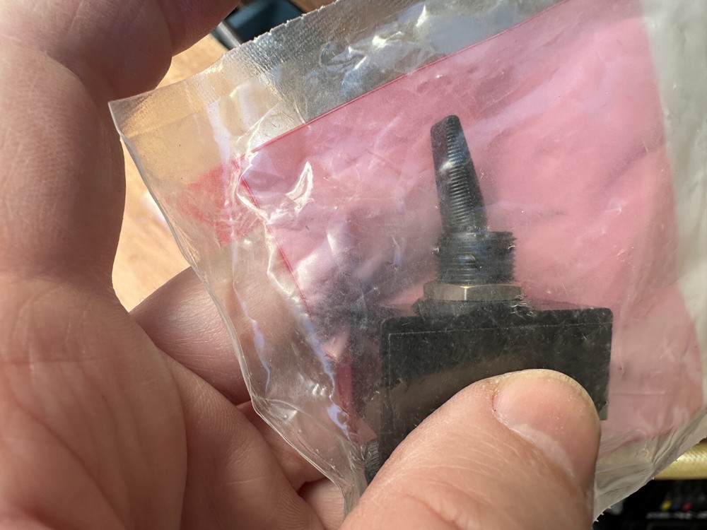 DIVERSITECH SPDT Toggle Switch TS-2, Lot of 11