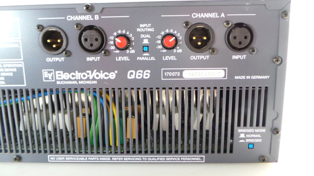 Electro-Voice EV Q66 2-Channel Power Amplifier Powers On, Working