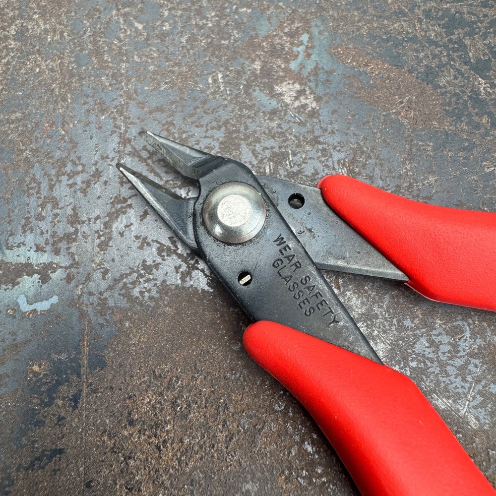 XCELITE 170M: General-Purpose Shearcutter w/ Red Handles USA