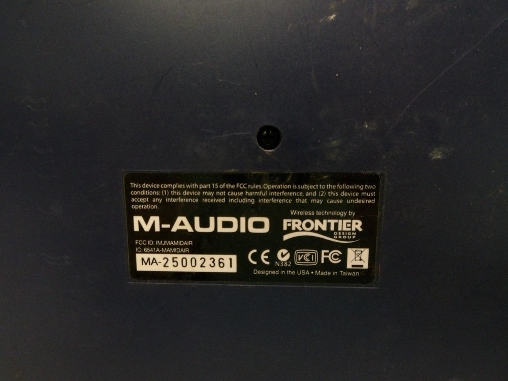 M-AUDIO MID Air 25 Controller Keyboard UNTESTED AND DIRTY