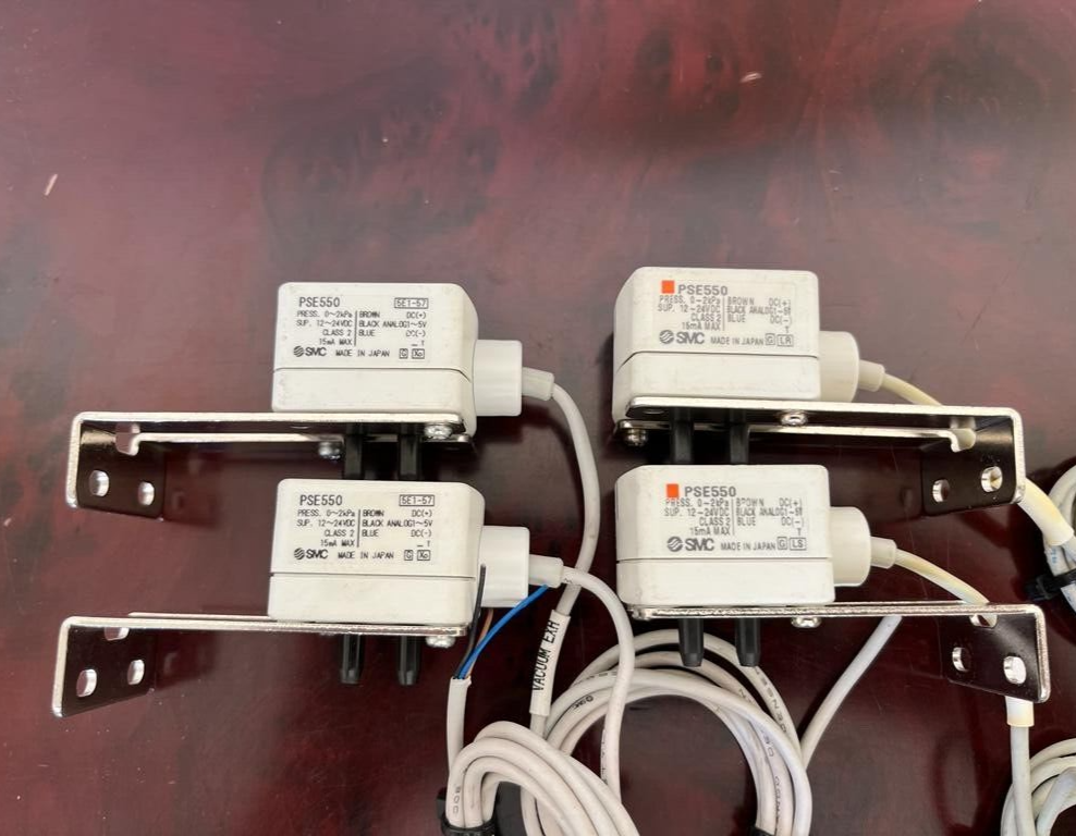 SMC / Low Differential Pressure Switch / PSE550
