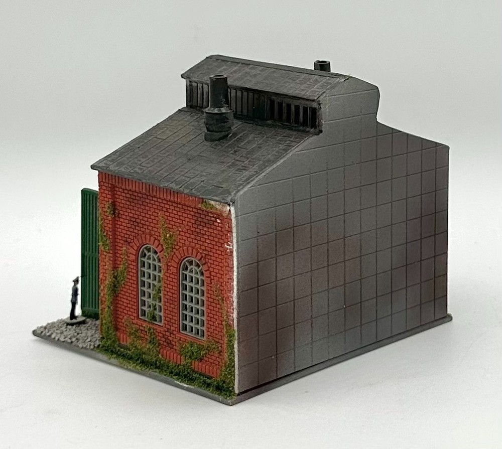 N Scale Weathered Custom Built/Painted/Weathered Backdrop 2 Stall Engine Shed,