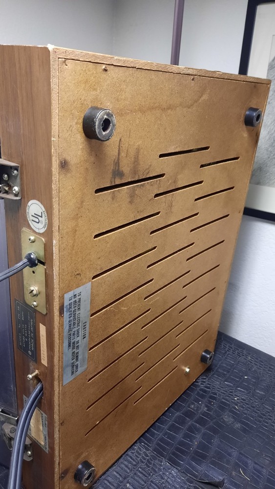 Hitachi Turntable Model PS-10