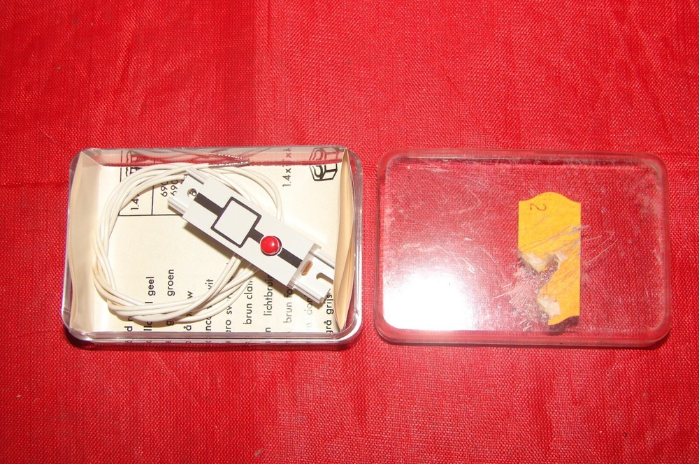 HO N FLEISCHMANN 6902 PUSH BUTTON ELECTRIC TRAIN TCO BOX