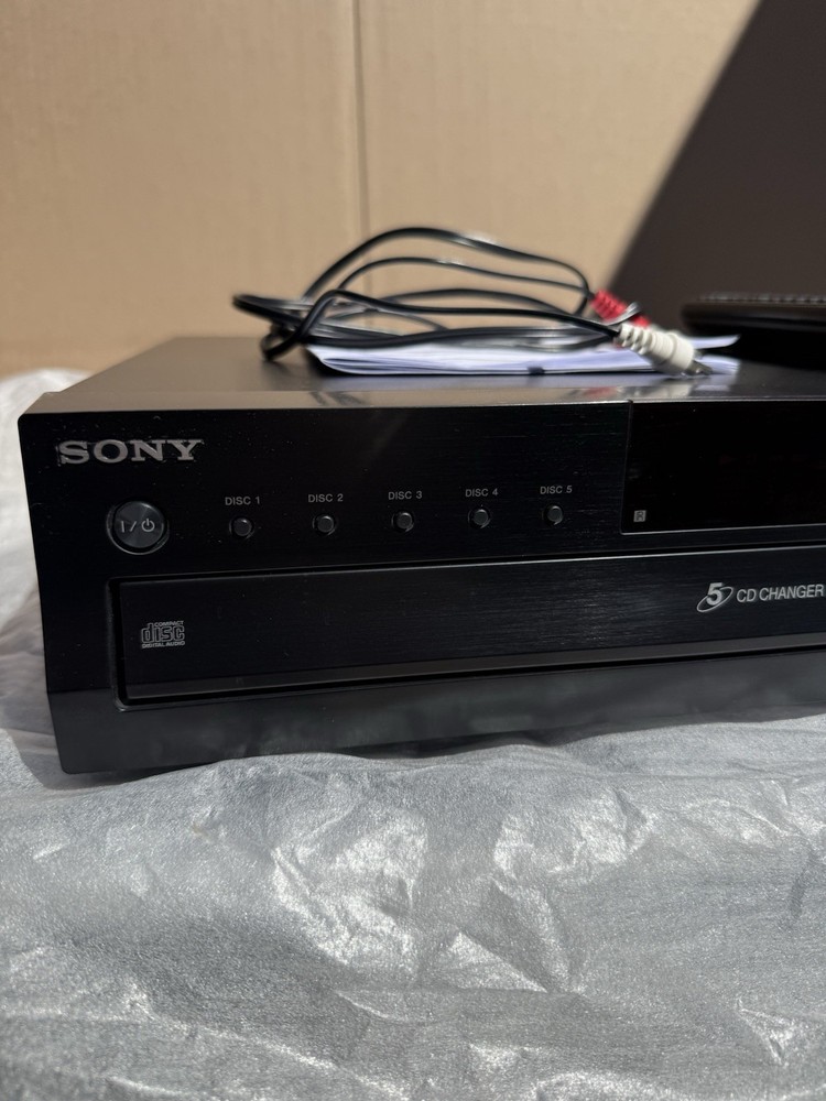 Sony CDP-CE500 5-Disc CD Changer Player USB Open Box