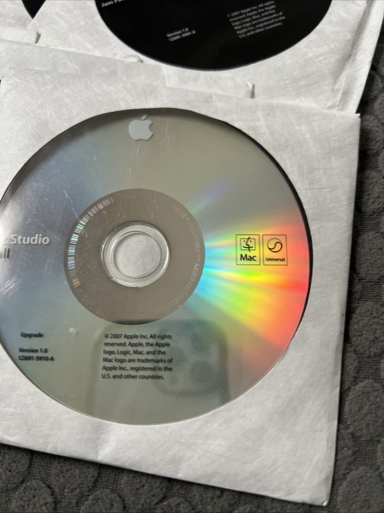 Apple Logic Studio Upgrade Only 8 Discs Y