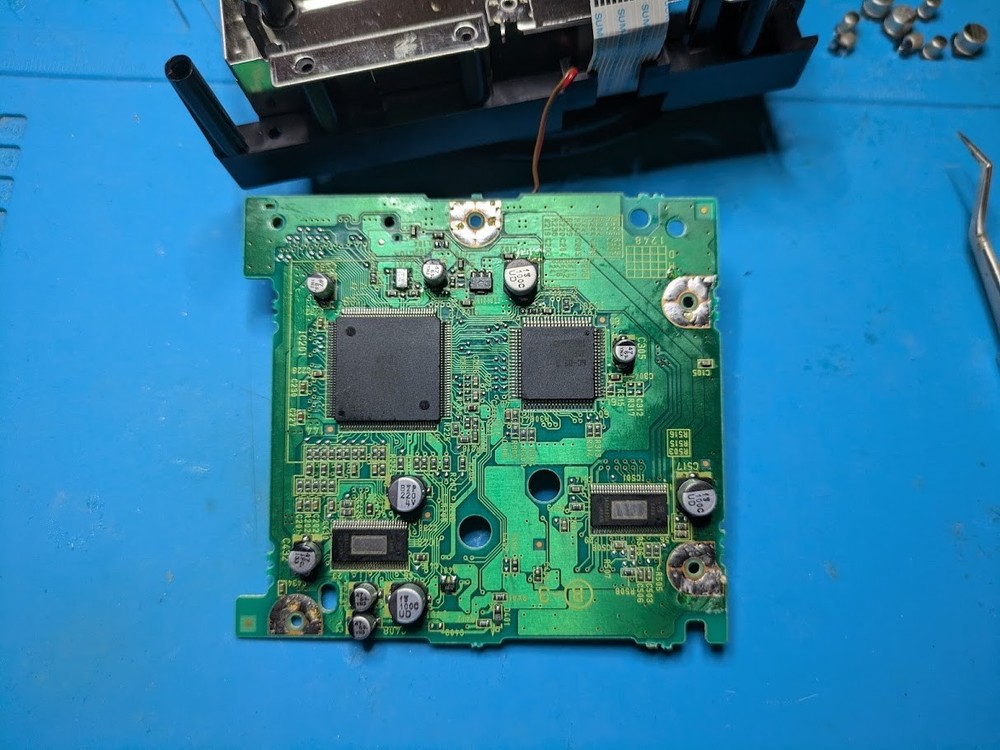 GameCube Disc Drive Capacitor Replacement Repair Service