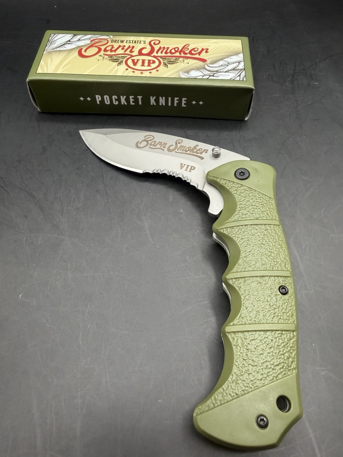 Drew Estate Barn Smoker VIP Knife