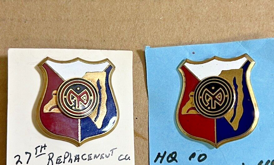 27th Infantry Division Headquarters Matched Distinctive Insignia Set Clutch Back