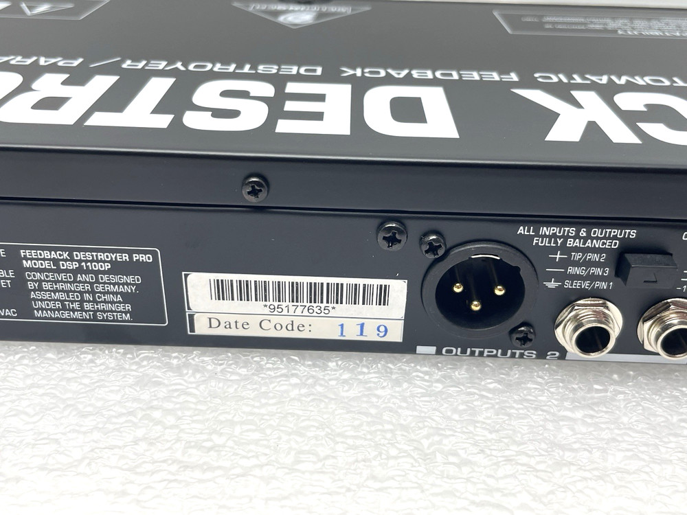 MINT BEHRINGER FEEDBACK DESTROYER PRO PARAMETRIC EQ DSP 1100P