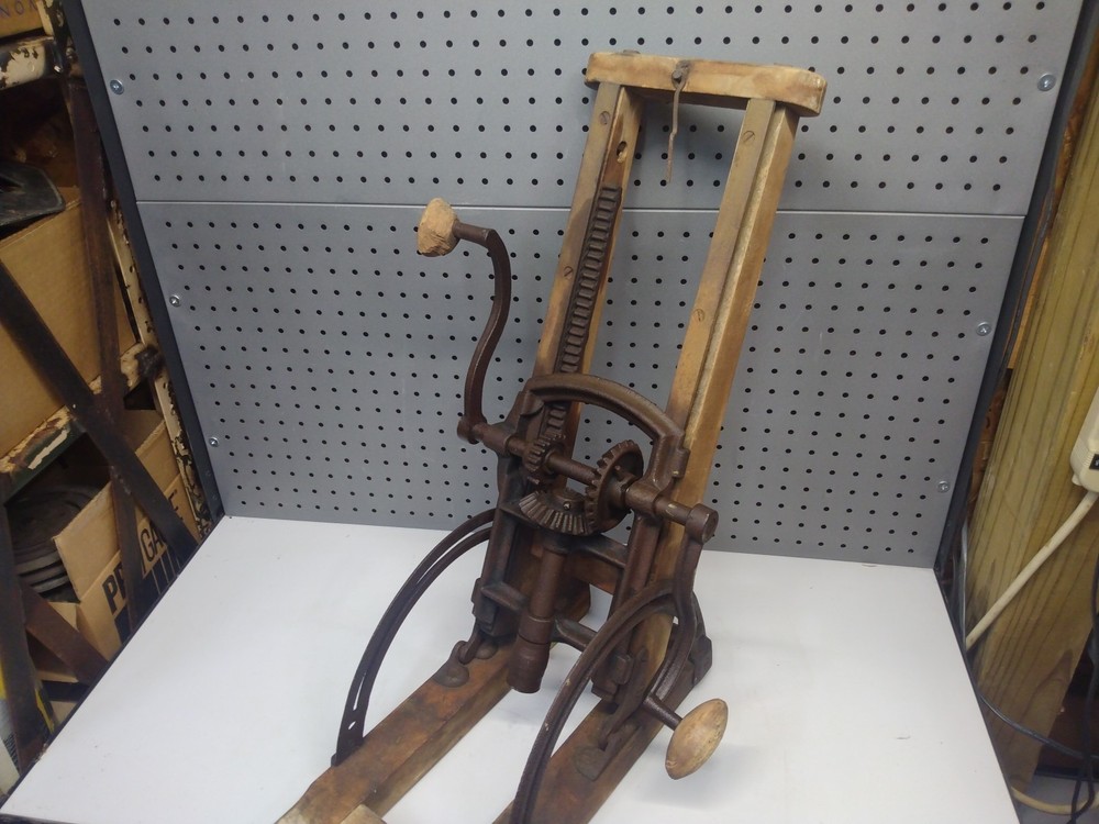 Antique Barn Beam Boring Machine Hand Drill Brace