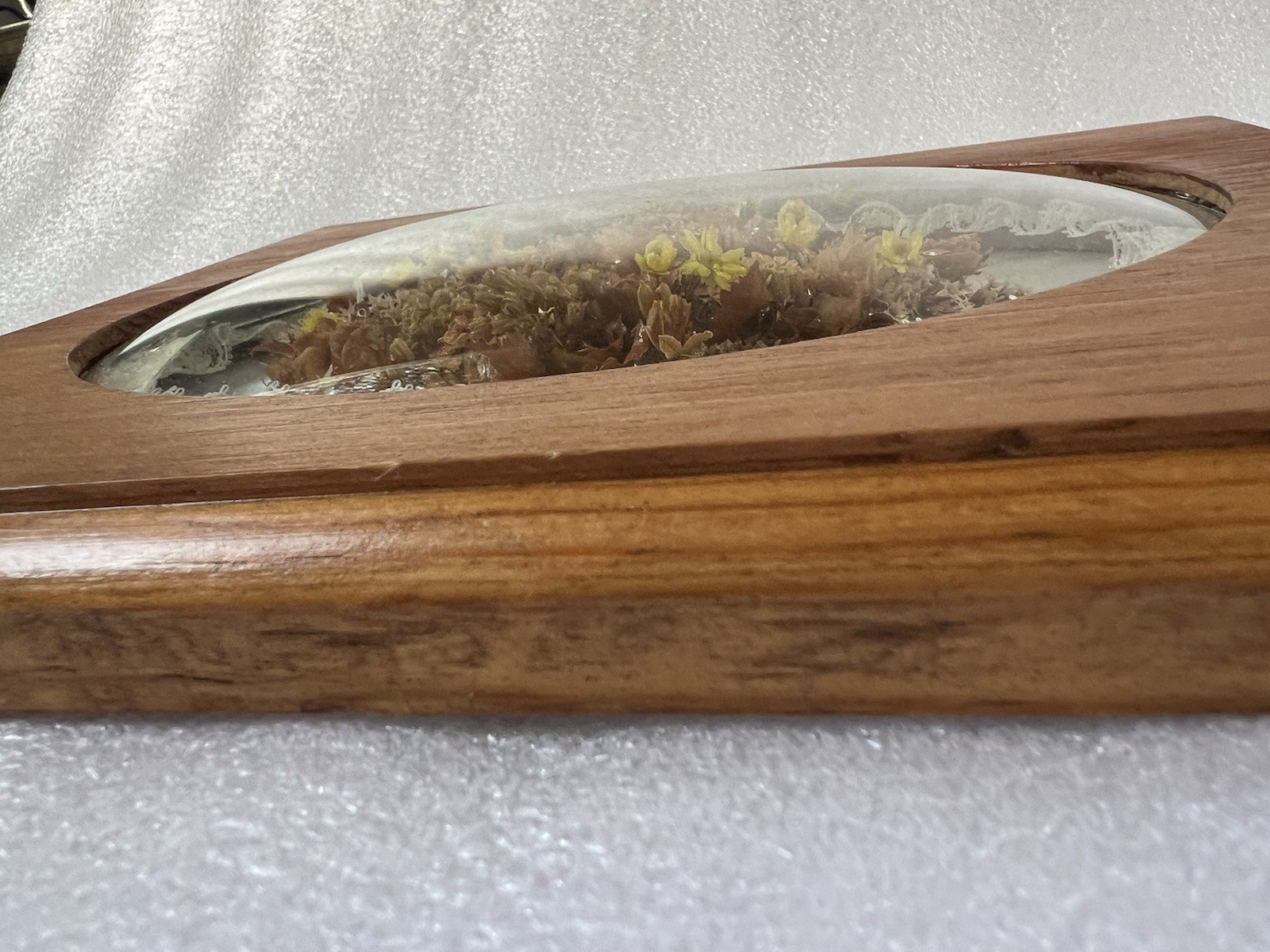 Vintage Handmade Wall Art Dried Flowers Convex Domed Glass Frame