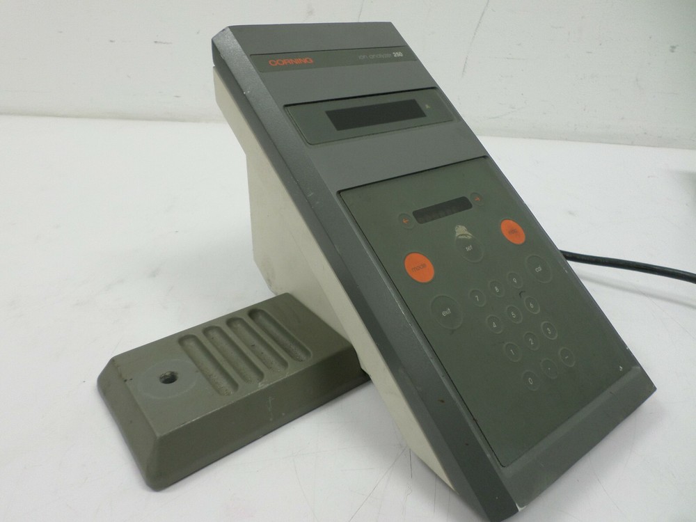 Lab equipment Corning Ion Analyzer 250, M250 Digital PH Meter