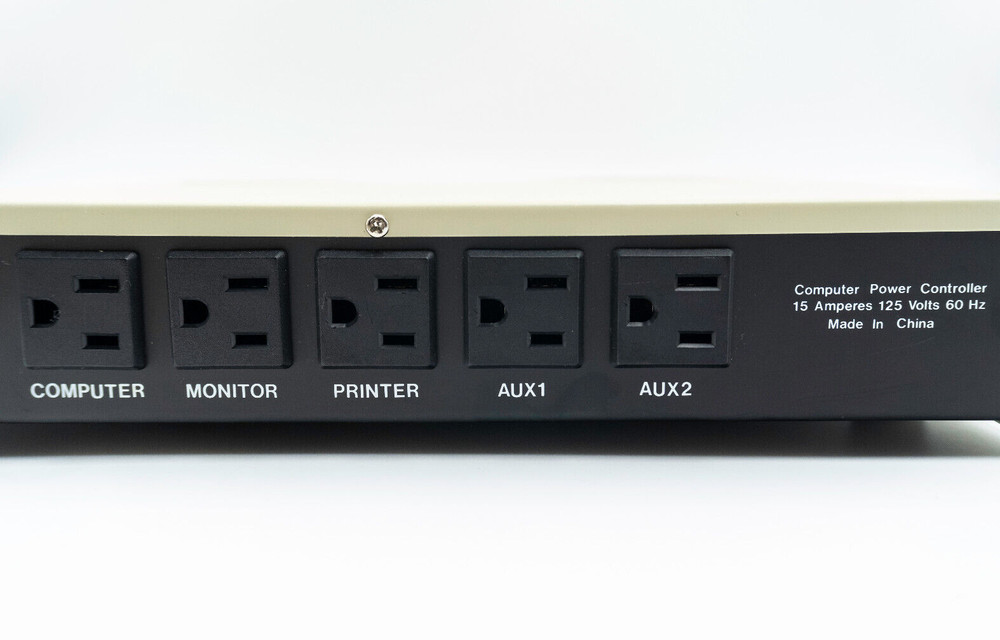 Belkin Computer Controller 15 Amperes 125 Volts 60 HZ