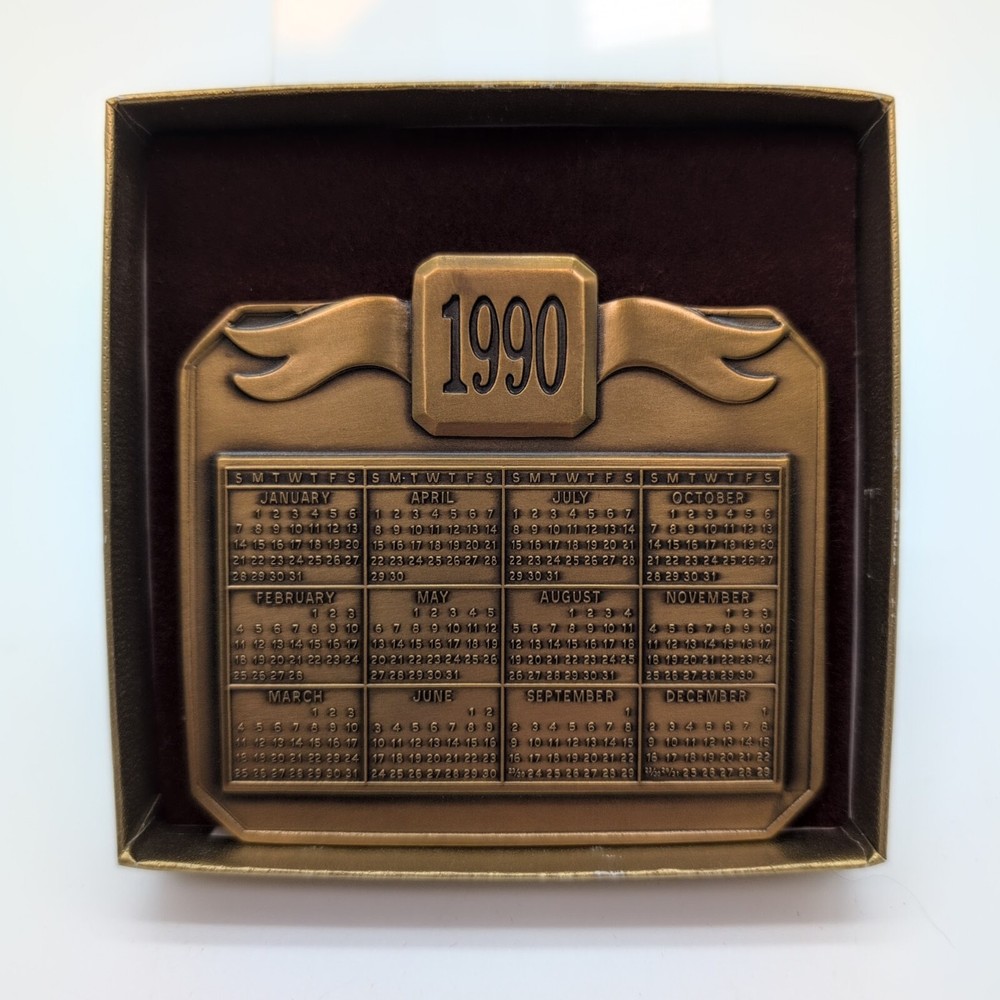 John Deere 1990 Calendar Medallion